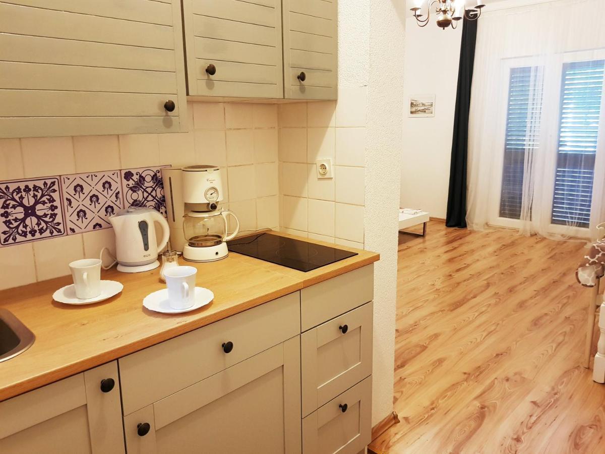 Apartmani Elena Malinska Zewnętrze zdjęcie
